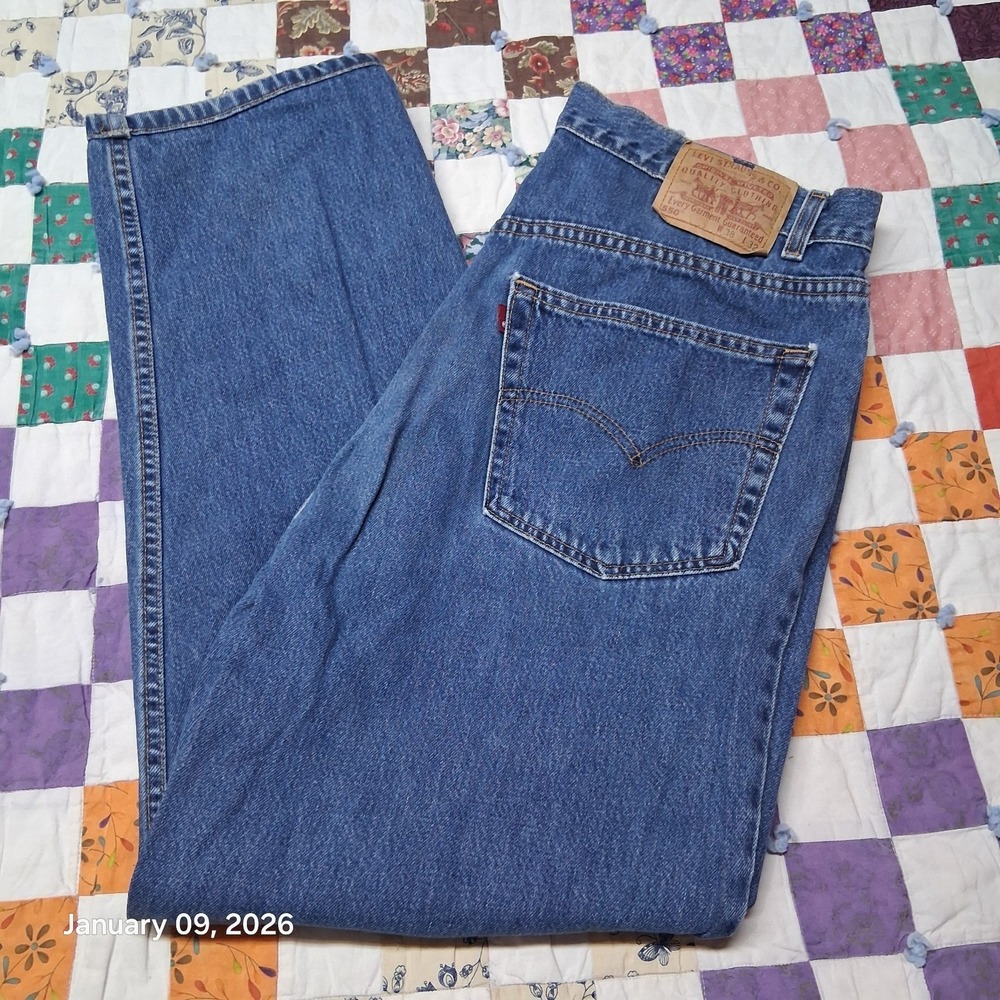 Vintage Levi 550 Relaxed Fit Jeans Size 36x31 1/2 Actual Y2K Blue Jeans USA Made